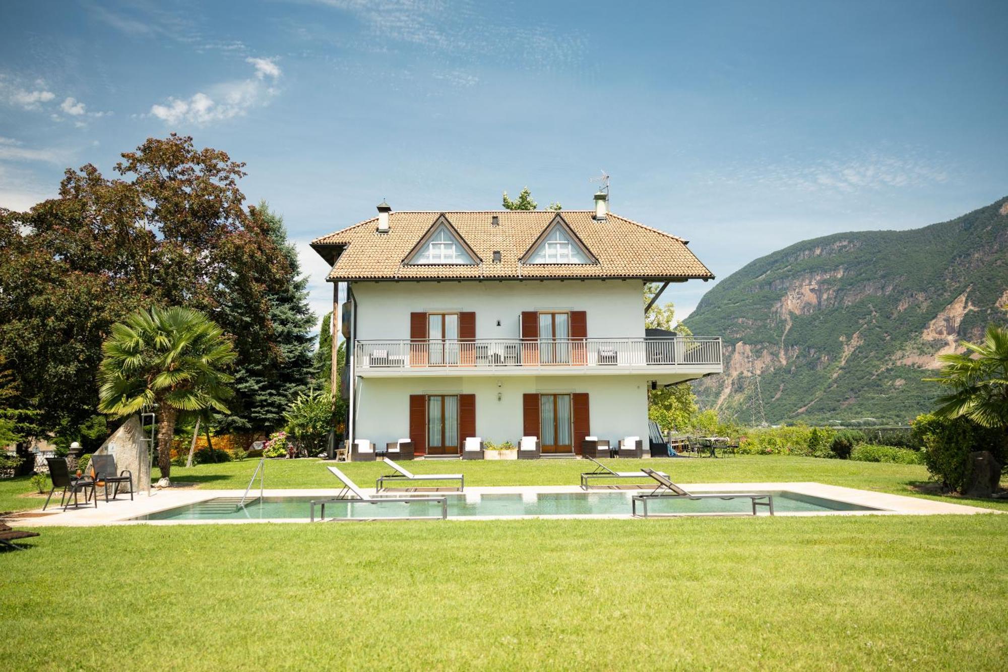 Villa Vera Ora / Auer Bagian luar foto